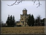Věž samostatnosti (25 m vysoký památník obětem 1. světové války)      