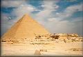 Cheopsova pyramida (Khufu, 2500 př.n.l.; výška 146/137 m, zákl. 250 m) 