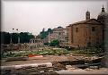 Forum Romanum, vpravo Kurie, v pozadí Kapitol 