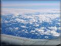 Letíme domů - pohled dolů na Alpy 